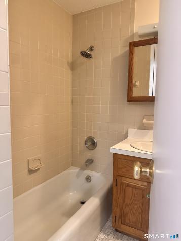 25 Ellsworth Street Bridgeport CT 06605