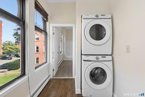 27 Charter Oak Place Hartford CT 06106