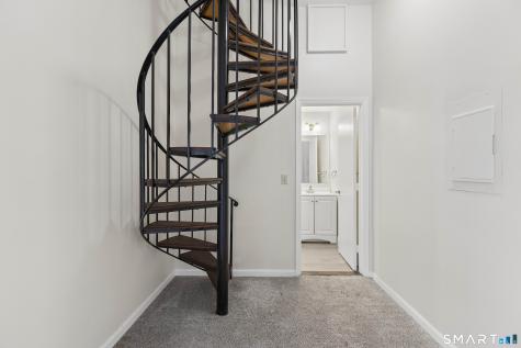27 Charter Oak Place Hartford CT 06106