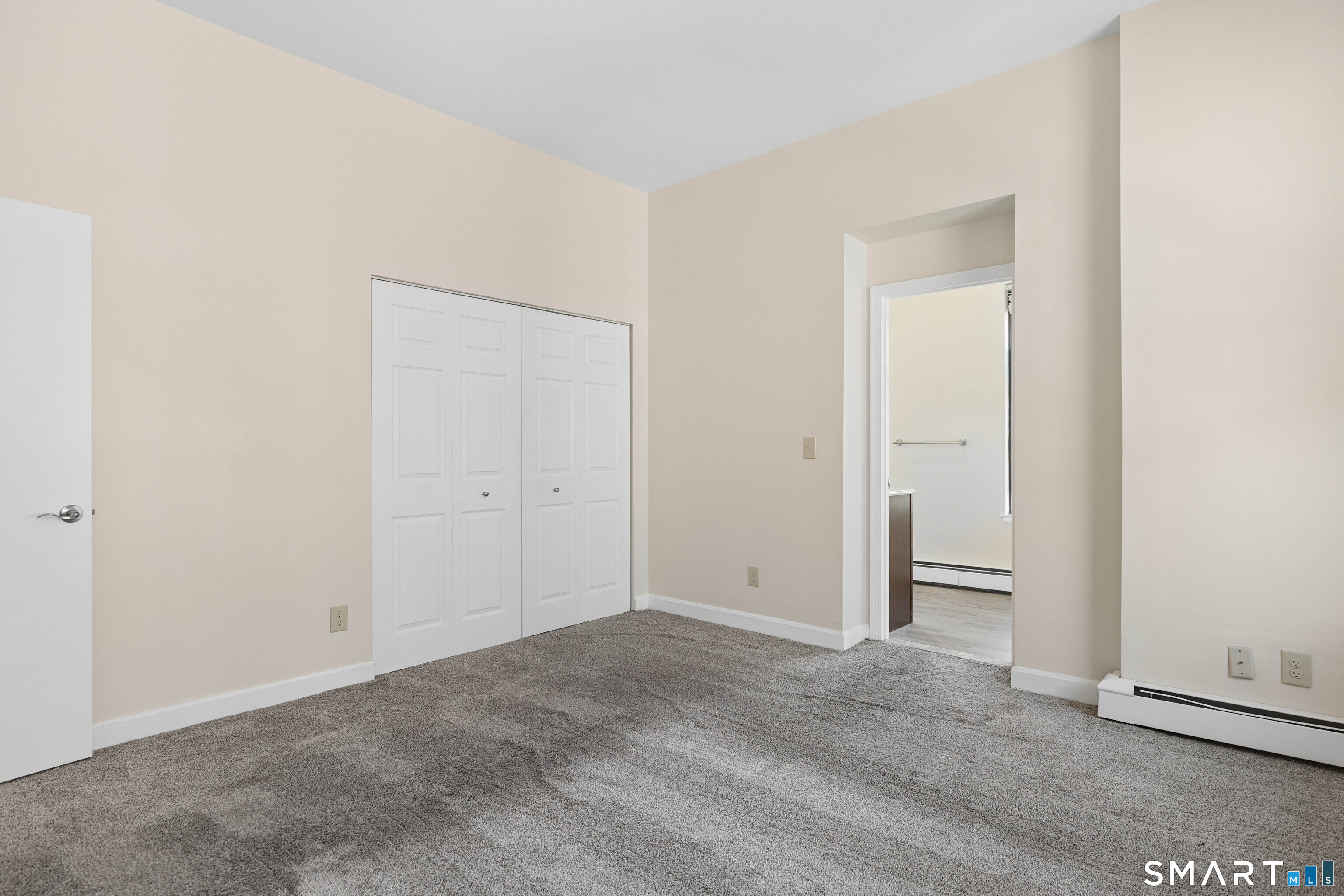 27 Charter Oak Place Hartford CT 06106