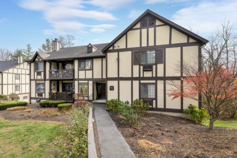 20 Chatham Court Brookfield CT 06804