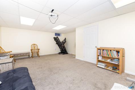 17 Briar Court Cromwell CT 06416