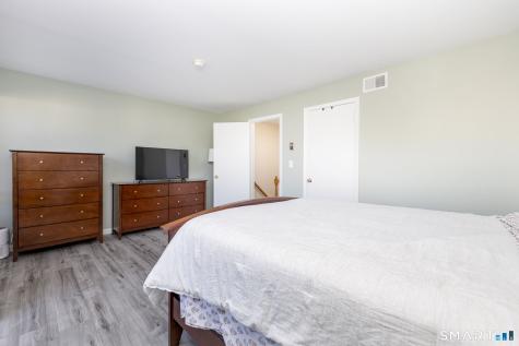 17 Briar Court Cromwell CT 06416