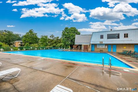 17 Briar Court Cromwell CT 06416