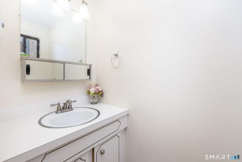 17 Briar Court Cromwell CT 06416
