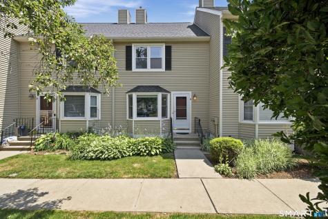 16 Braintree Court Suffield CT 06078