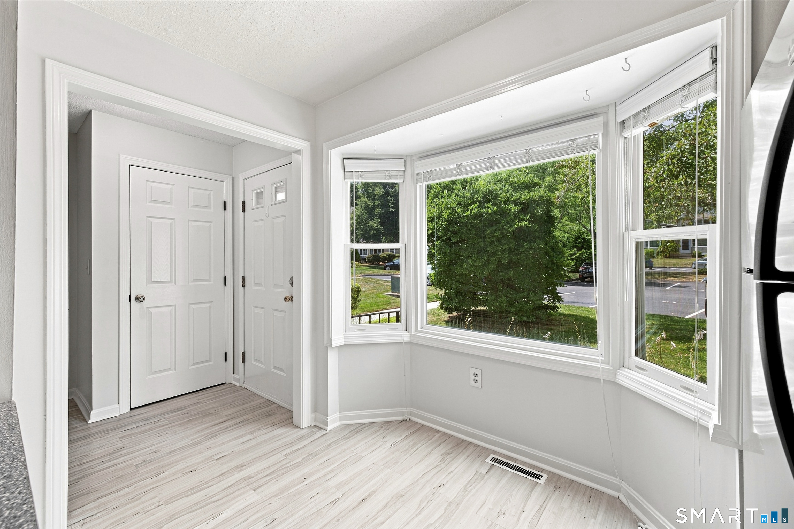 16 Braintree Court Suffield CT 06078
