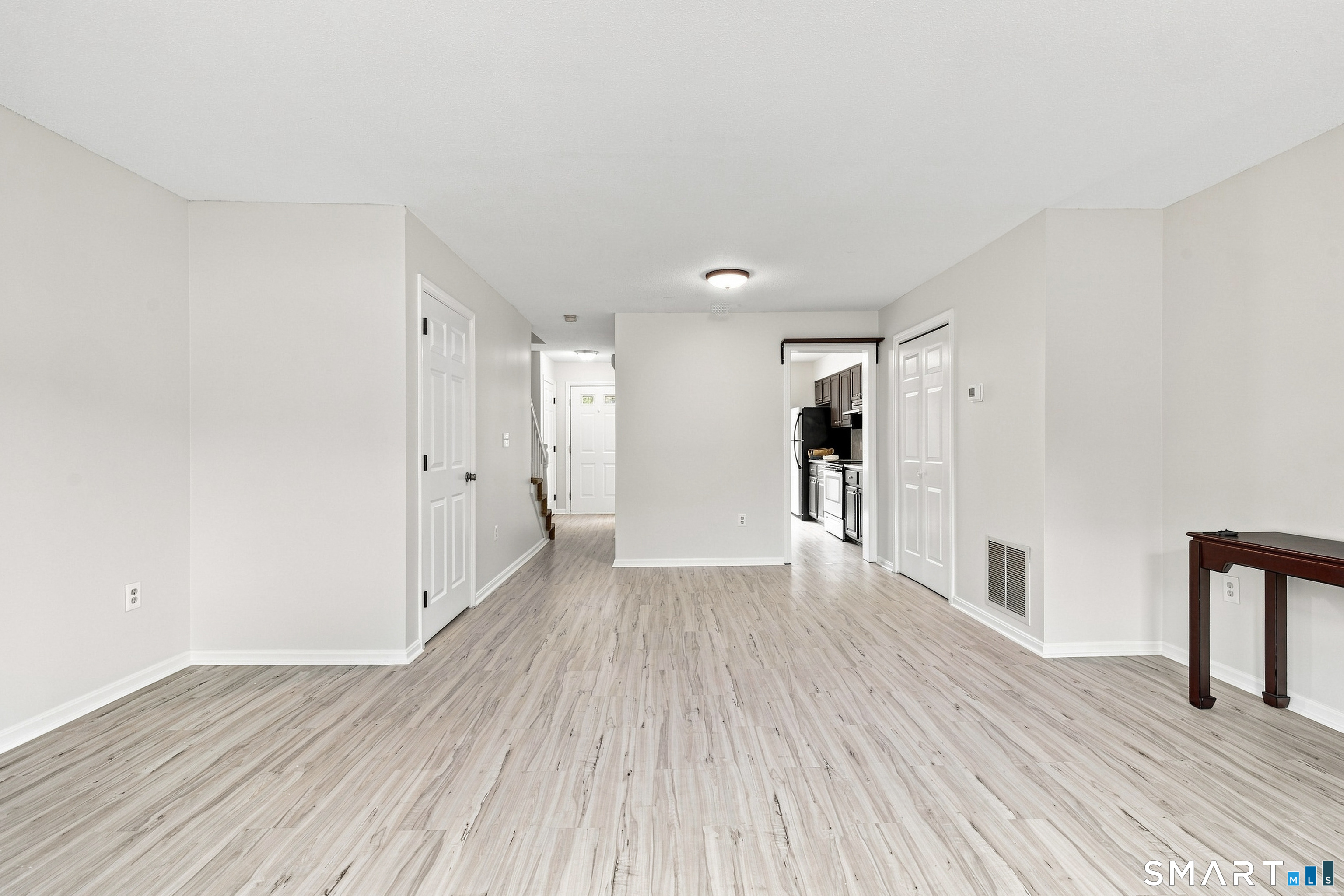 16 Braintree Court Suffield CT 06078