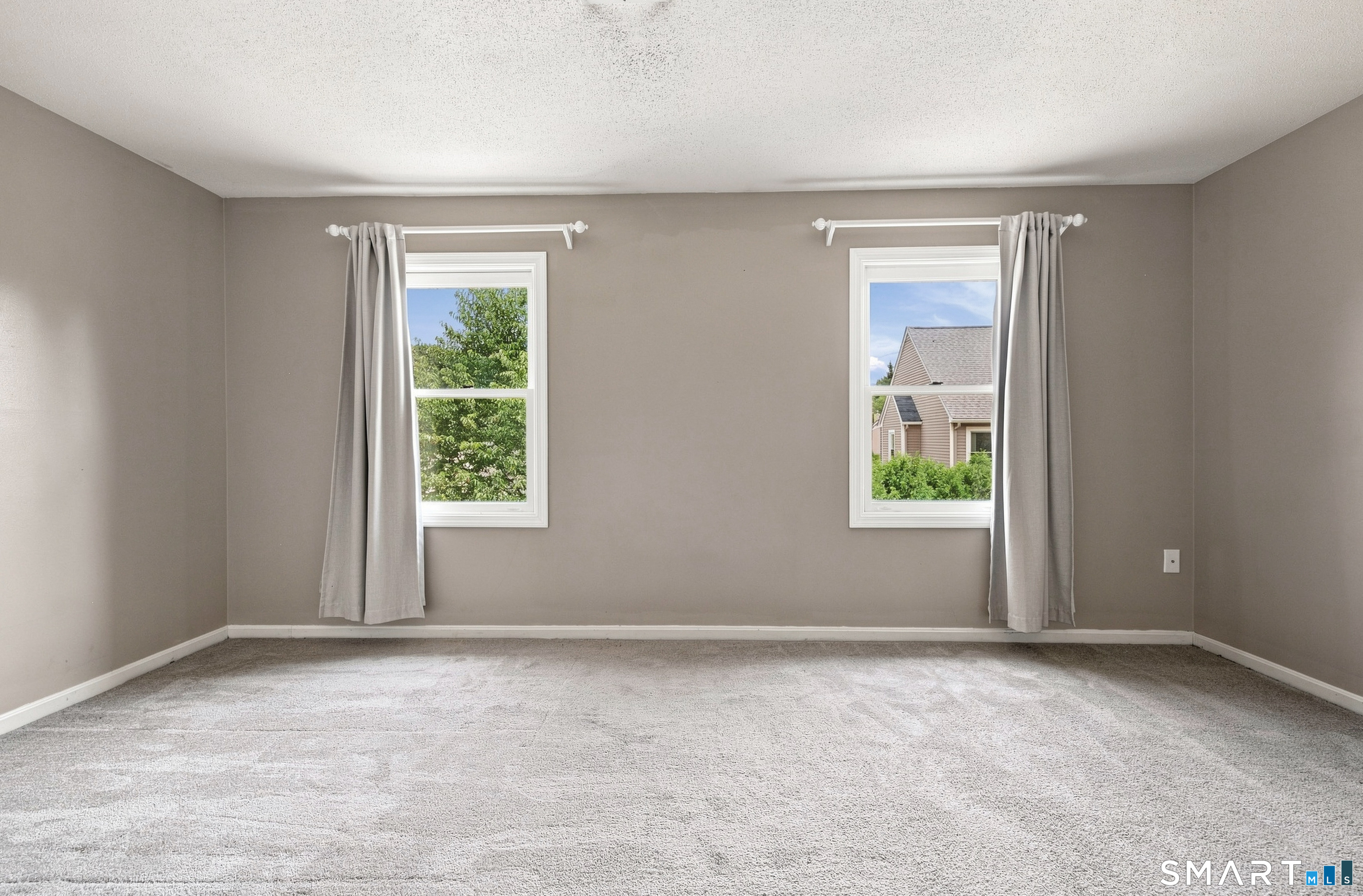 16 Braintree Court Suffield CT 06078