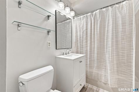 16 Braintree Court Suffield CT 06078