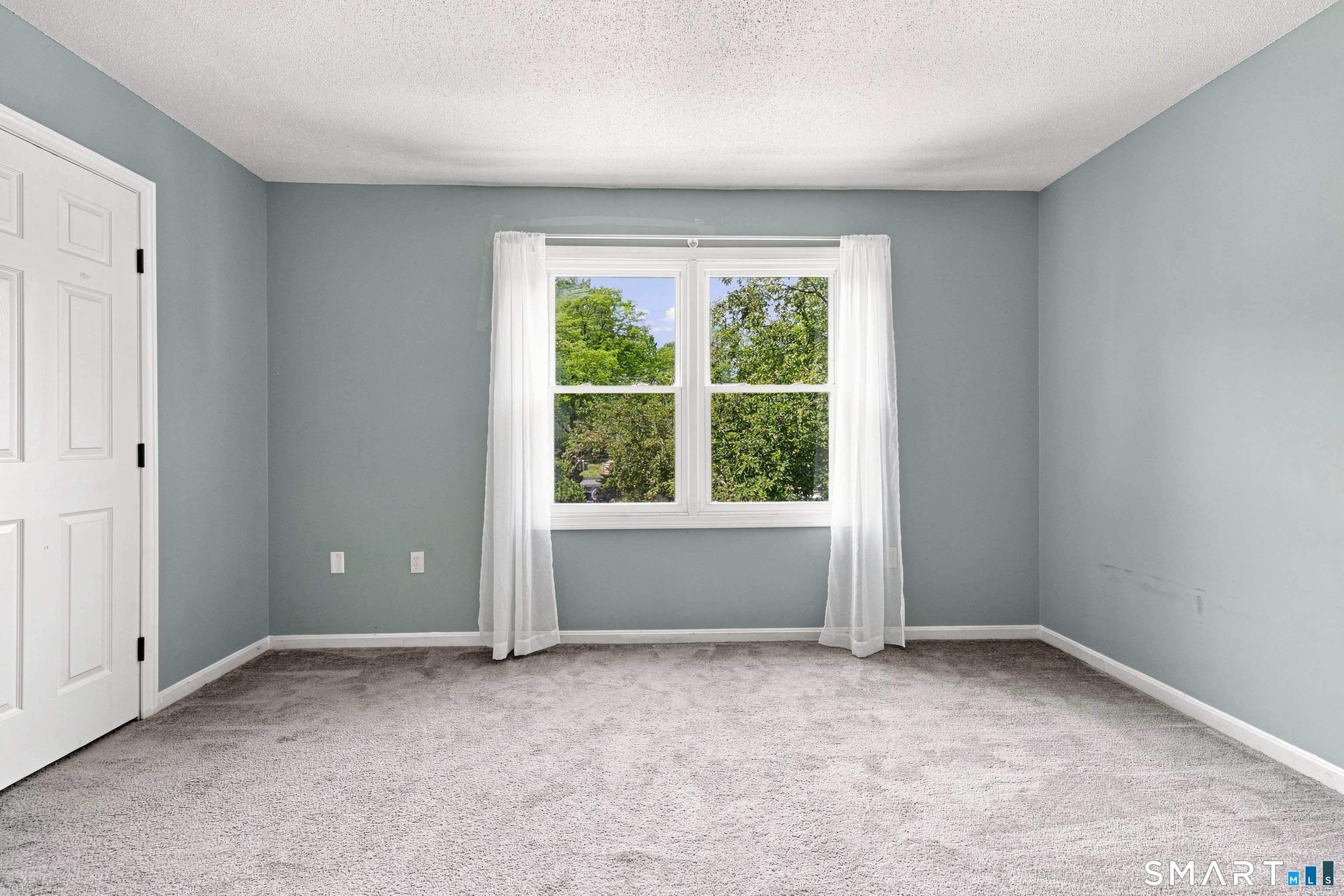 16 Braintree Court Suffield CT 06078