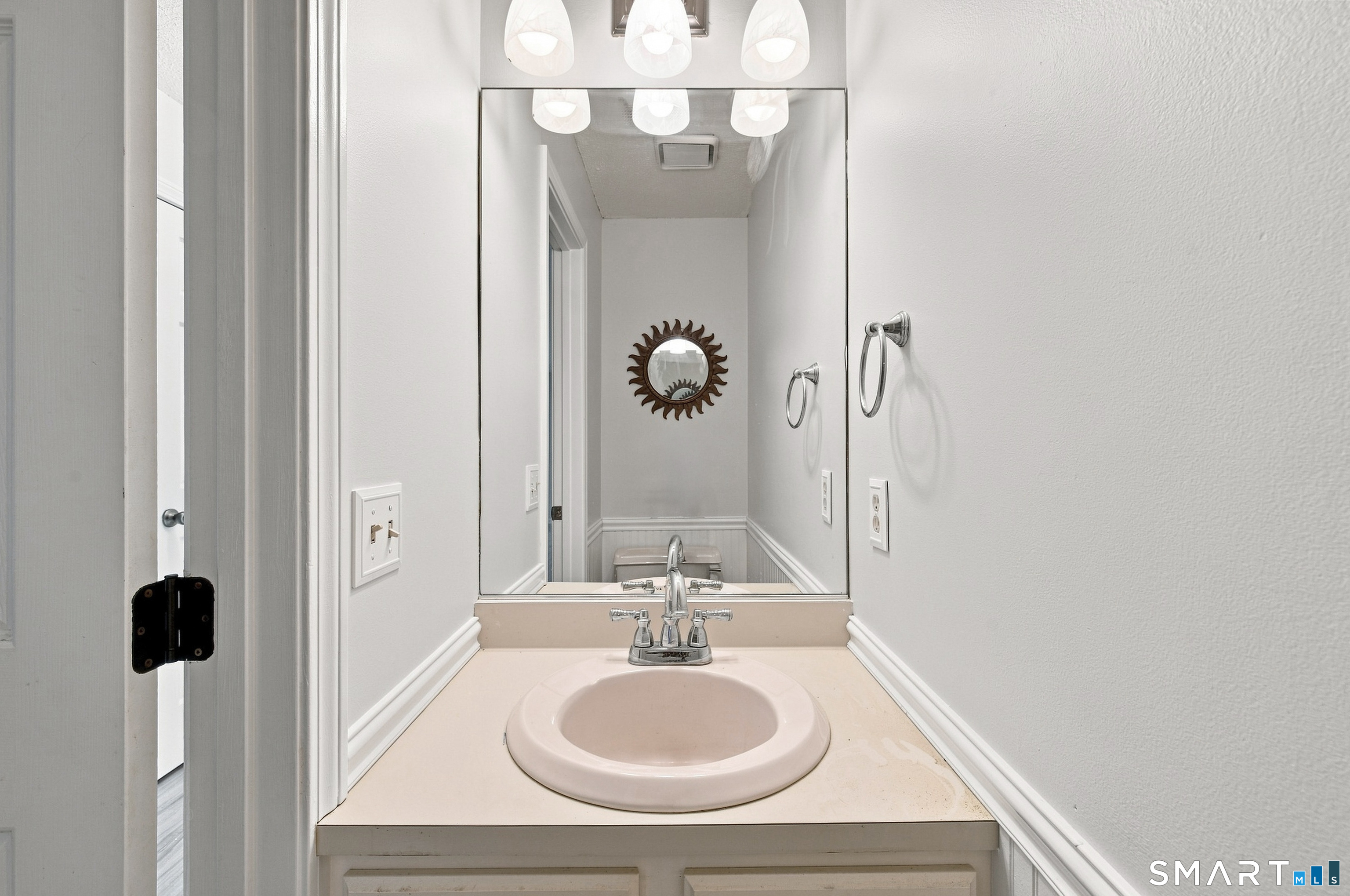 16 Braintree Court Suffield CT 06078