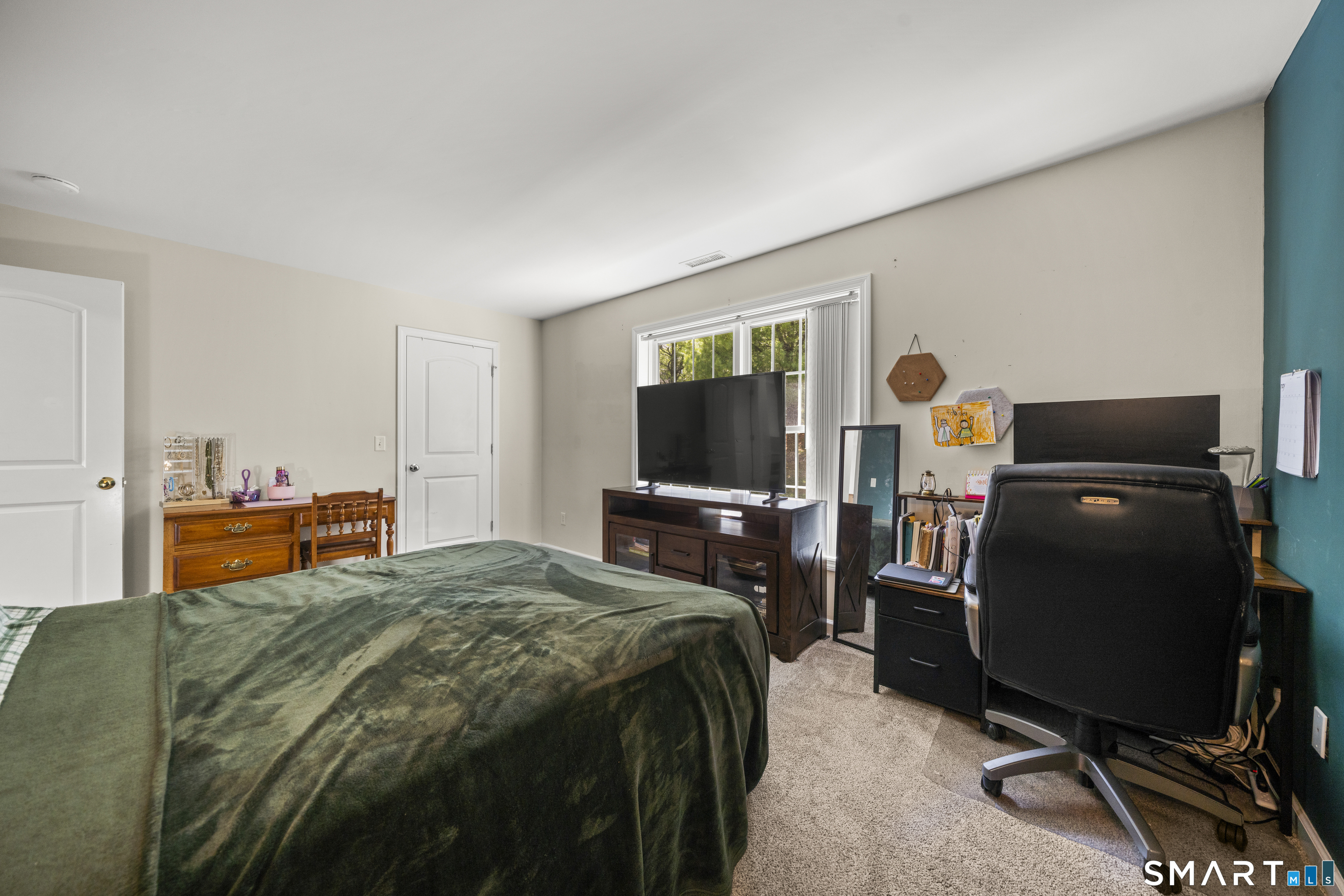 15 Freedom Way East Lyme CT 06357