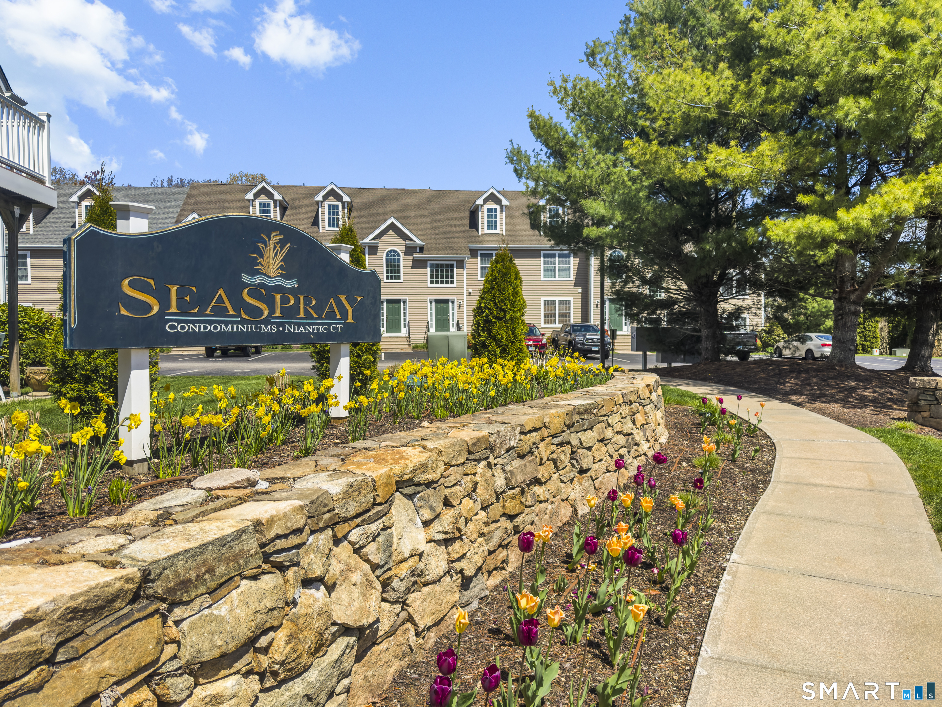 15 Freedom Way East Lyme CT 06357
