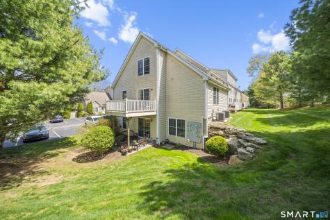 15 Freedom Way East Lyme CT 06357