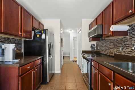 15 Freedom Way East Lyme CT 06357