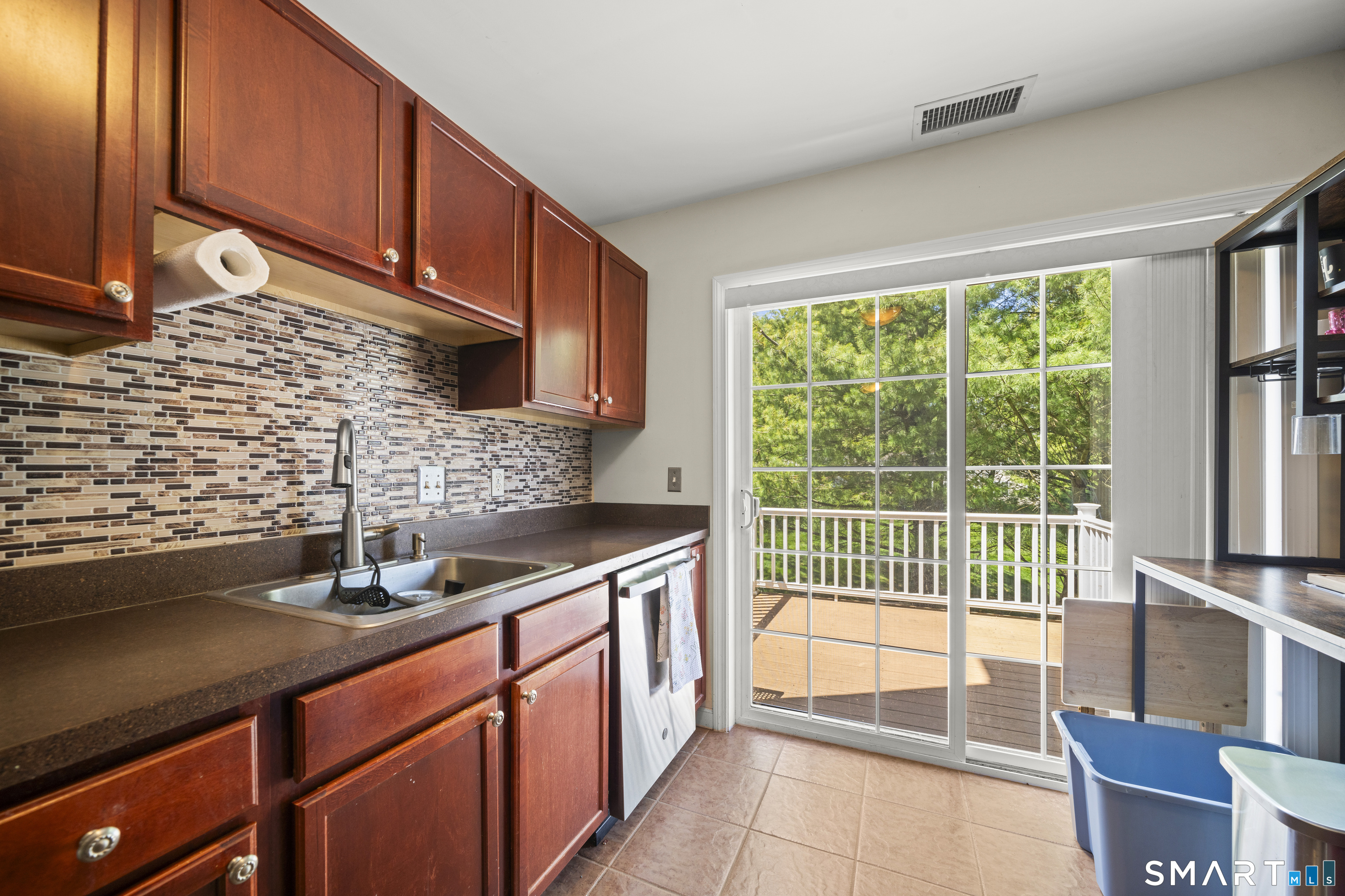 15 Freedom Way East Lyme CT 06357
