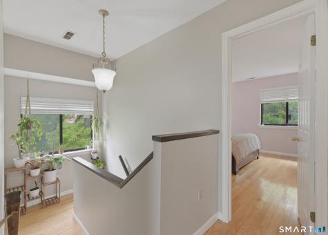 194 Conestoga Way Glastonbury CT 06033