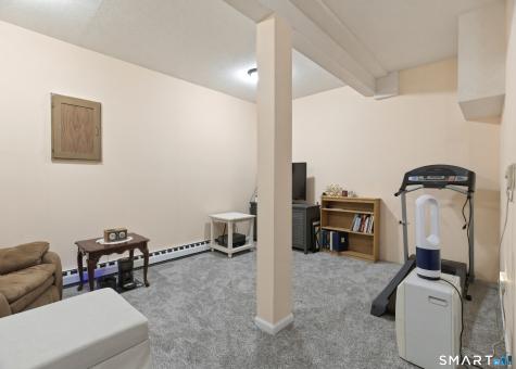 194 Conestoga Way Glastonbury CT 06033