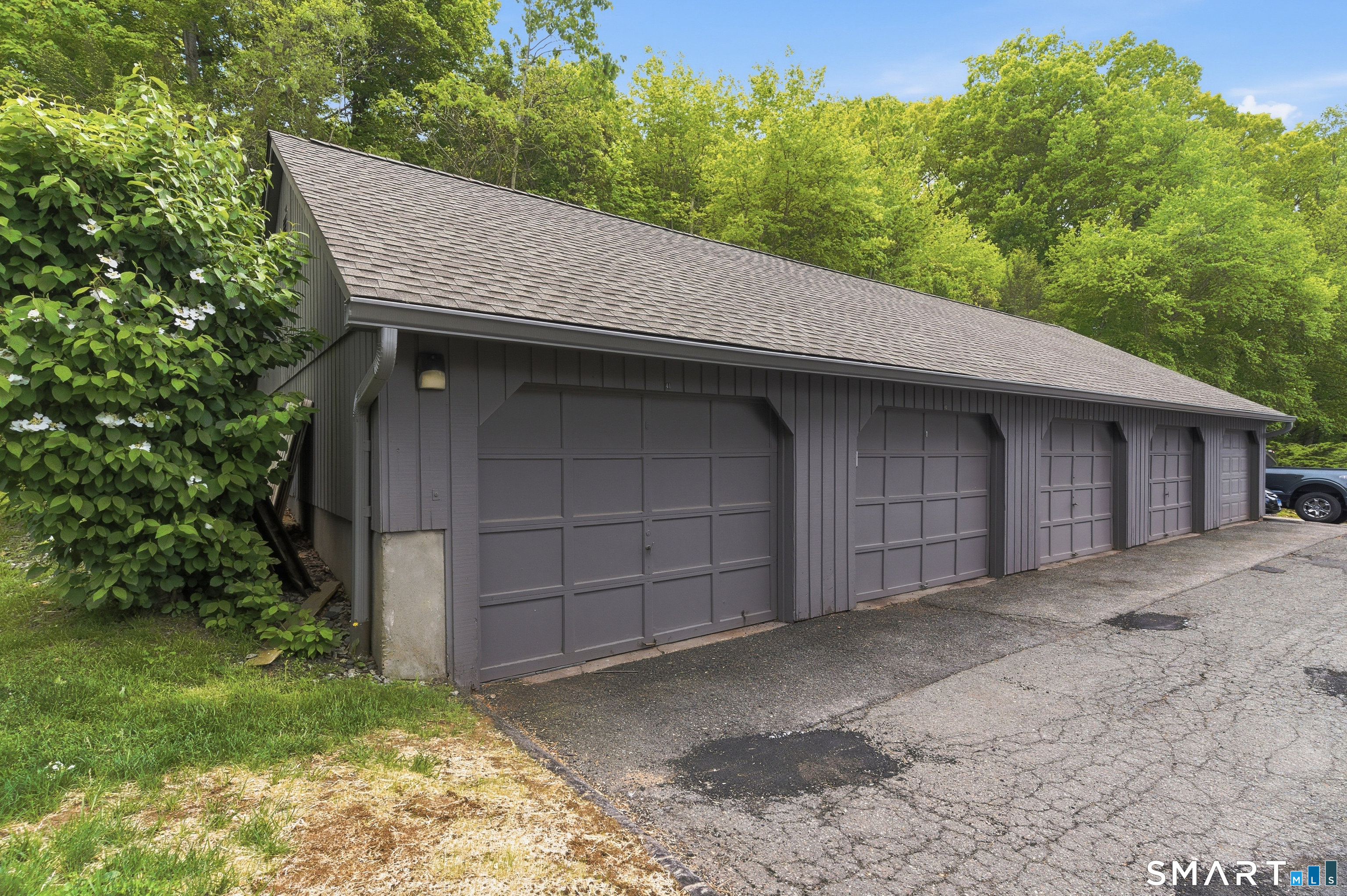 194 Conestoga Way Glastonbury CT 06033