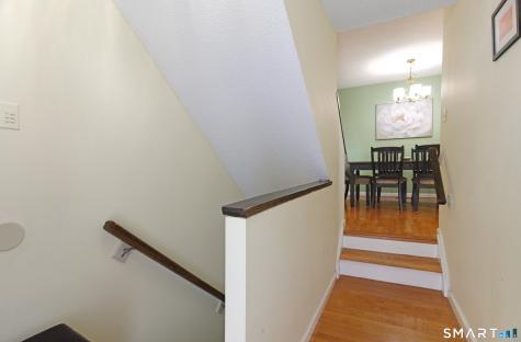 194 Conestoga Way Glastonbury CT 06033