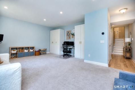 89 Brentwood Circle Danbury CT 06810