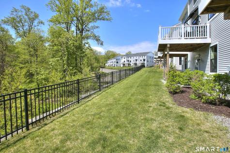 89 Brentwood Circle Danbury CT 06810