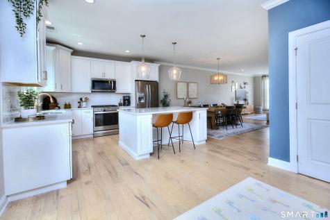 89 Brentwood Circle Danbury CT 06810