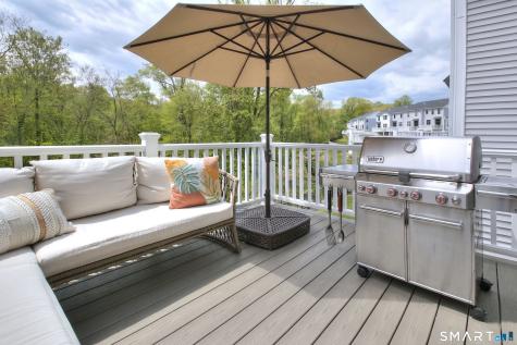 89 Brentwood Circle Danbury CT 06810