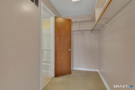 4-G Country Squire Drive Cromwell CT 06416