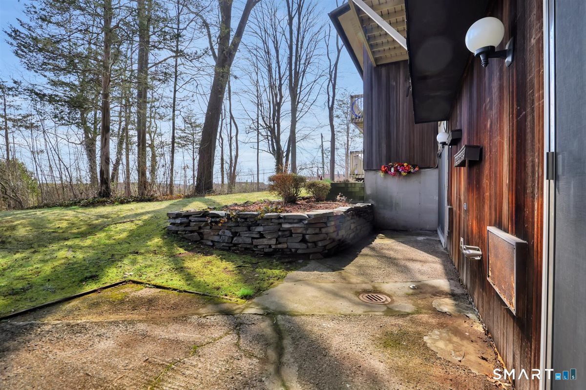 4-G Country Squire Drive Cromwell CT 06416