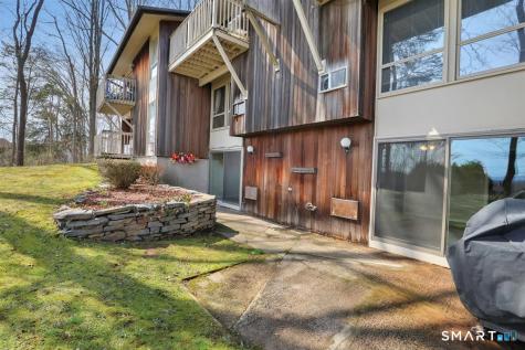 4-G Country Squire Drive Cromwell CT 06416