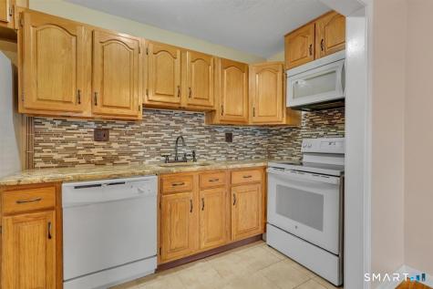 4-G Country Squire Drive Cromwell CT 06416