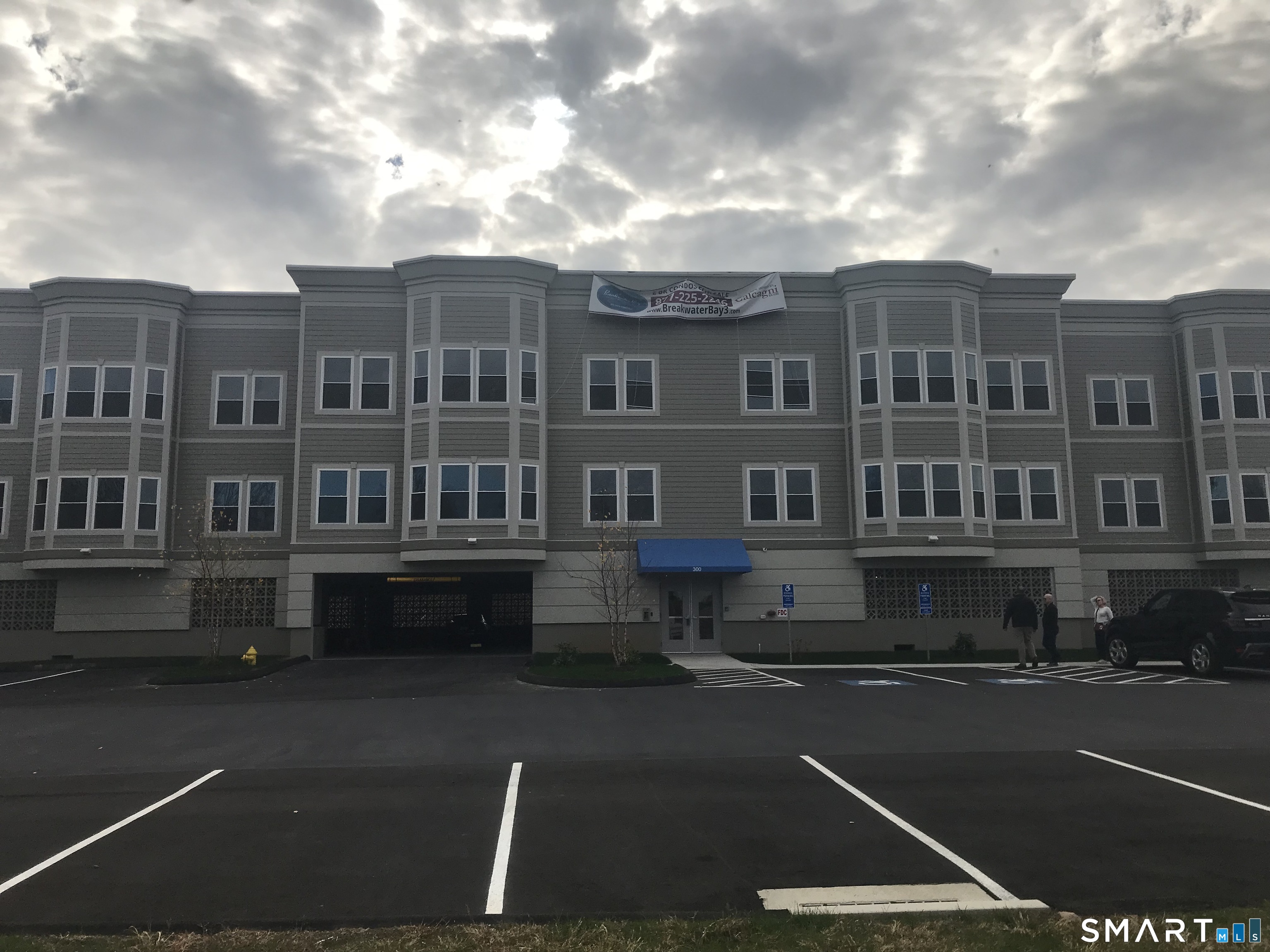 300 Harbour Close New Haven CT 06519
