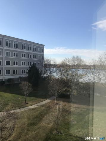 300 Harbour Close New Haven CT 06519