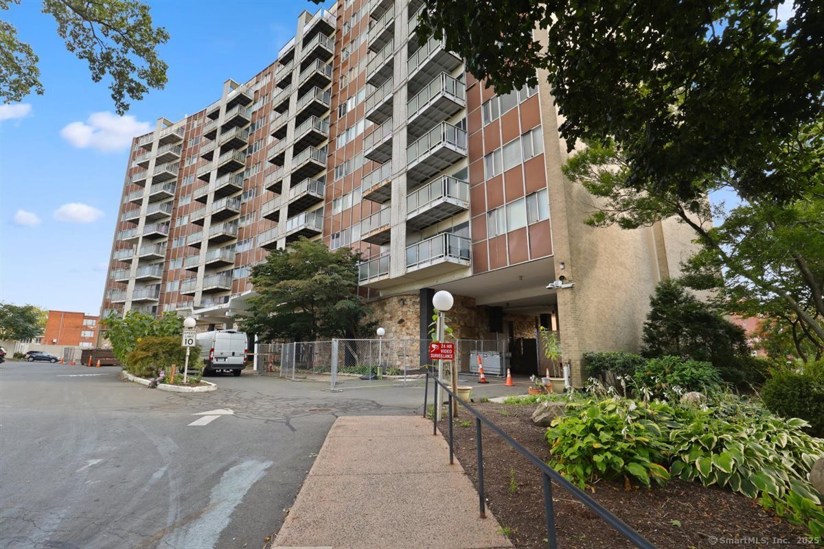 30 Woodland Street Hartford CT 06105