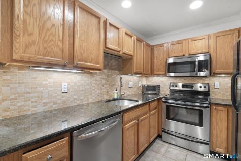 175 South End Road East Haven CT 06512