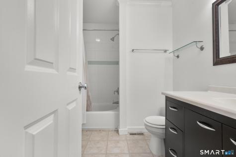 175 South End Road East Haven CT 06512