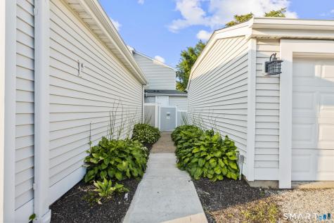 175 South End Road East Haven CT 06512