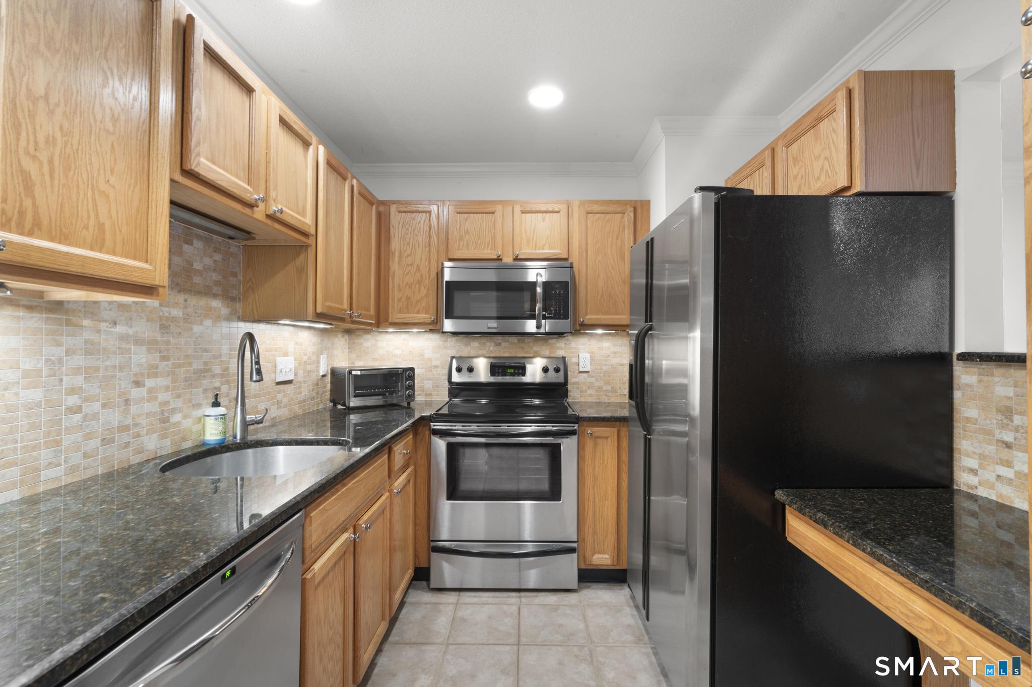 175 South End Road East Haven CT 06512