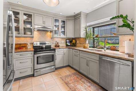 525 Pilgrim Harbor Wallingford CT 06492