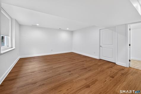84 Harvest Court Newington CT 06111