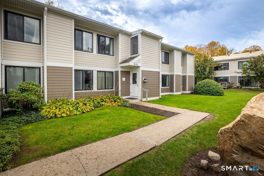 33 Olcott Way Ridgefield CT 06877