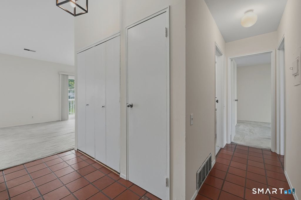 33 Olcott Way Ridgefield CT 06877