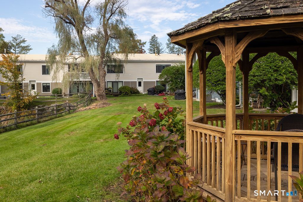 33 Olcott Way Ridgefield CT 06877