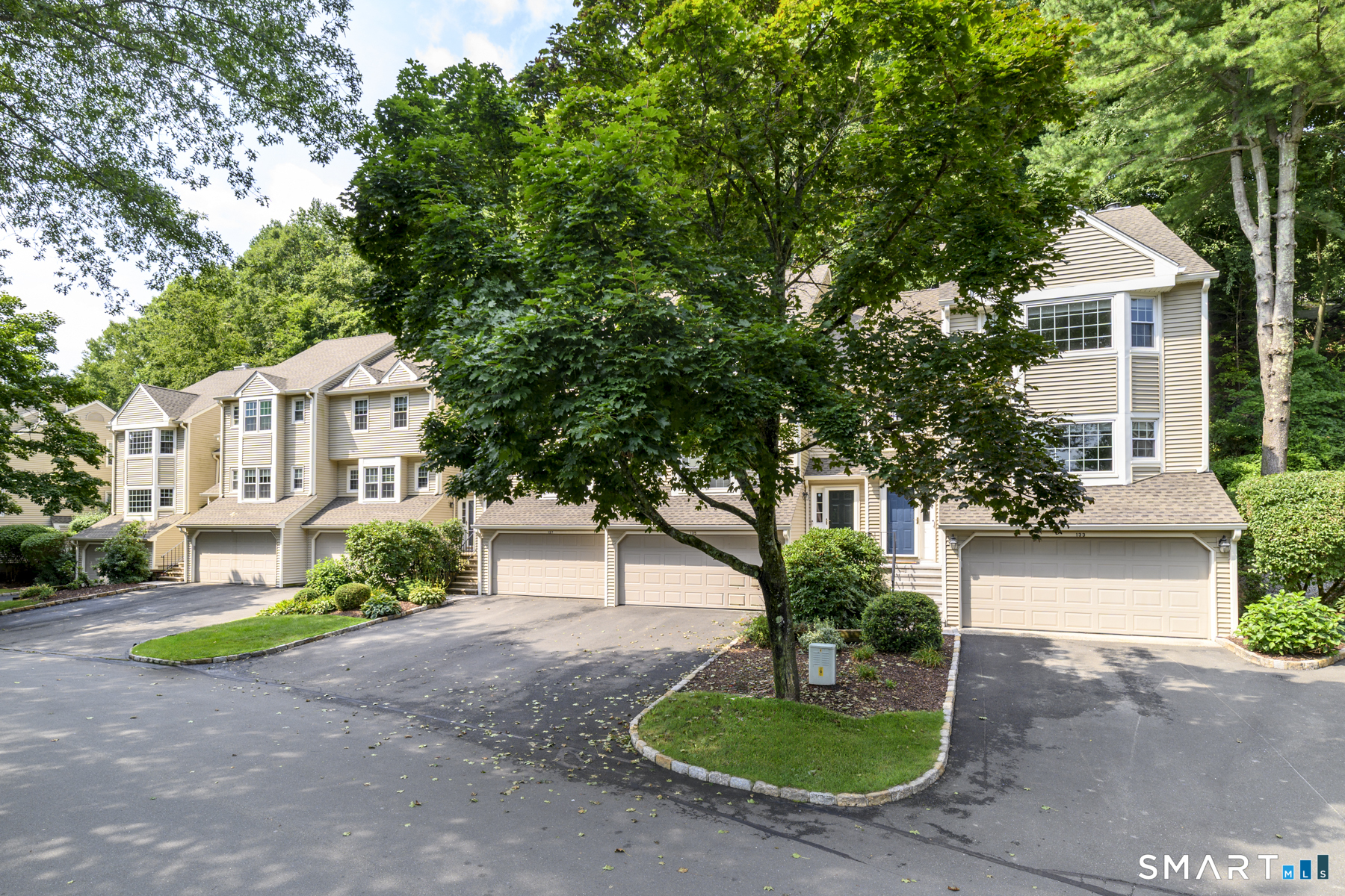 133 Governor Trumbull Way Trumbull CT 06611