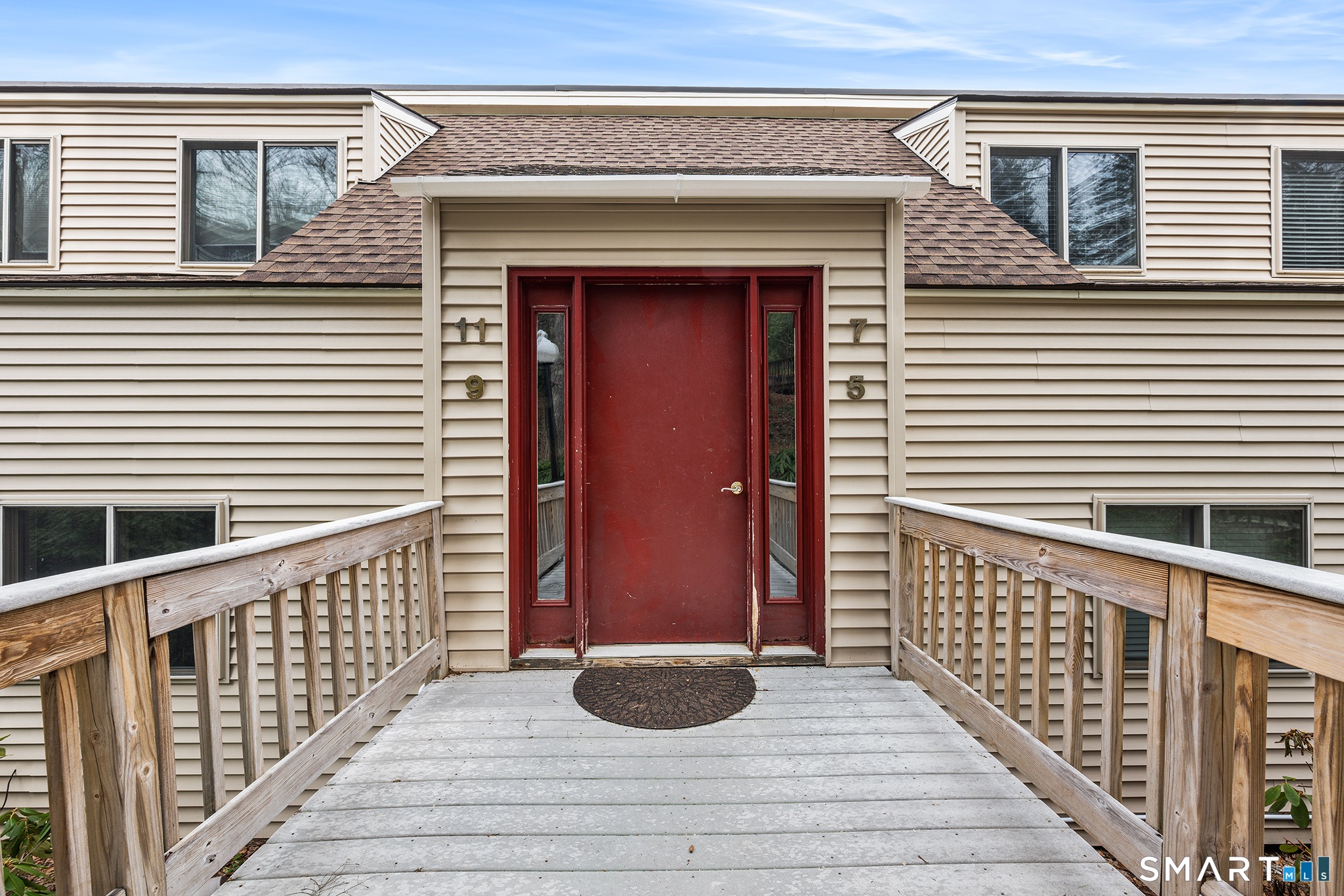 9 Carriage Drive Simsbury CT 06070