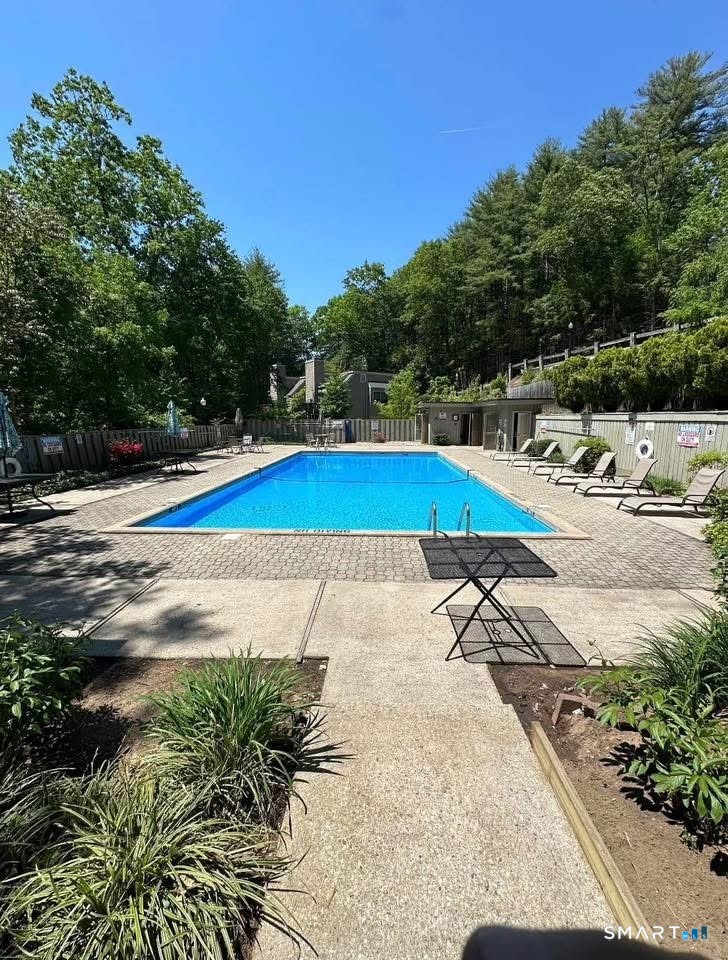 9 Carriage Drive Simsbury CT 06070