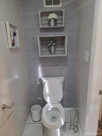 29 Winesap Court Ansonia CT 06401