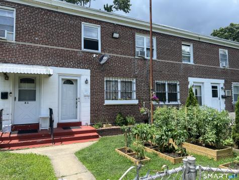 63 Court A, Bld 18 Court Bridgeport CT 06610